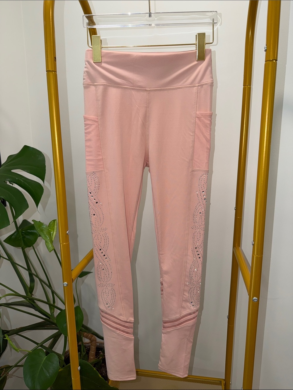 Women’s High-Rise Pink Jeggings with Side Pockets and Embellished Panels